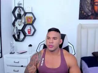 Offline matthew_santos on Flirt4Free