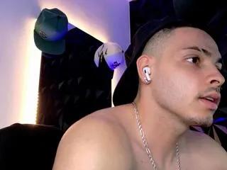 Offline maxwell_dupont on Flirt4Free