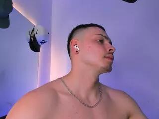 Offline maxwell_dupont on Flirt4Free