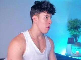 Offline maxx_coopper on Flirt4Free