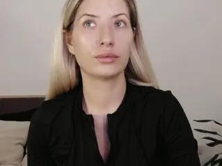 Freechat megan_blaze on Flirt4Free