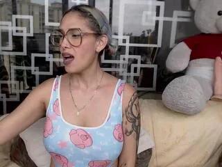 Freechat mia_scarlet on Flirt4Free