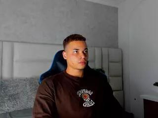 Offline michael_reinolds on Flirt4Free