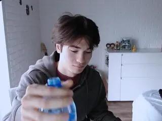 Offline mick_love on Flirt4Free