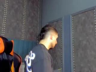 Offline nick_moss on Flirt4Free