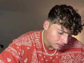 Offline noah_sandler on Flirt4Free