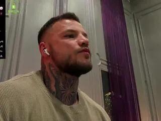 Offline oliver_sport on Flirt4Free