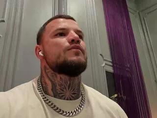 Offline oliver_sport on Flirt4Free