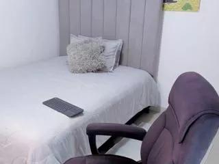 Offline owen_pierces on Flirt4Free