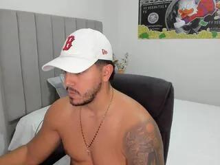 Offline owen_pierces on Flirt4Free