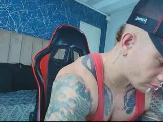 Offline paul_thompson on Flirt4Free
