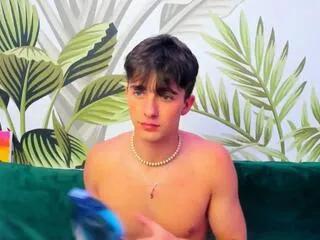 Offline pierce_bailey on Flirt4Free