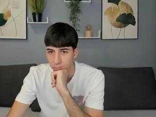 Offline quentin_blake on Flirt4Free