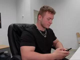 Away richard_dullas on Flirt4Free