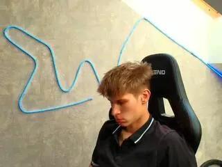 Offline ricky_potter on Flirt4Free