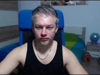 Freechat robby_shaw on Flirt4Free