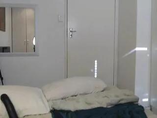 Offline sally_bunny on Flirt4Free