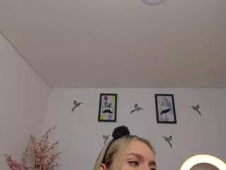 Offline sarah_roux on Flirt4Free