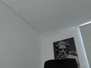 Offline simon_leon on Flirt4Free