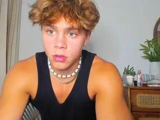 Offline spencer_roth on Flirt4Free