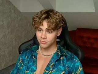 Offline spencer_roth on Flirt4Free