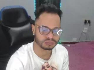 Offline steven_fish on Flirt4Free