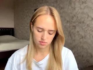 Freechat tangela_shock on Flirt4Free