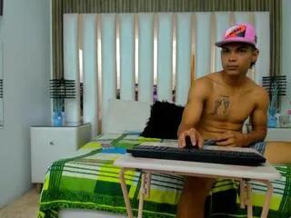 Offline tereza_kaii on Flirt4Free