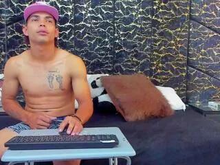 Offline tereza_kaii on Flirt4Free