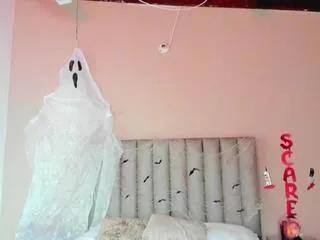 Offline tessa_thomp on Flirt4Free