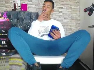 Offline theo_stone on Flirt4Free