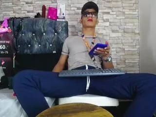 Offline theo_stone on Flirt4Free