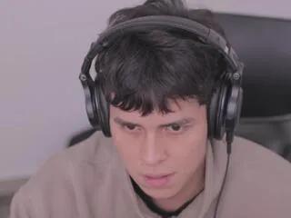 Offline tony_hoffa on Flirt4Free