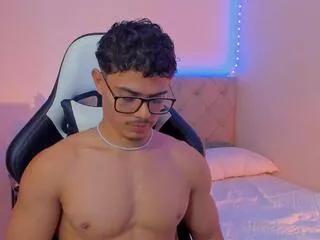 Offline travis_lewis on Flirt4Free