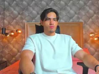 Offline tyler_lions on Flirt4Free