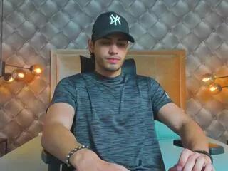 Offline tyler_lions on Flirt4Free