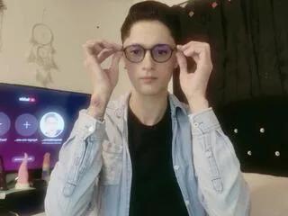 Offline tyler_thin on Flirt4Free