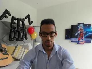 Freechat tylor_jess on Flirt4Free