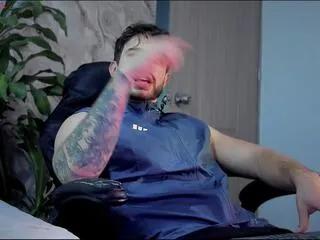 Offline valenthino_king on Flirt4Free