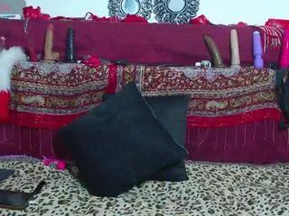 Offline viictoriia_brown on Flirt4Free