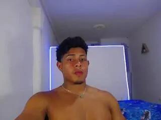 Offline xavier_bryant on Flirt4Free