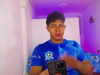 Offline xavier_bryant on Flirt4Free