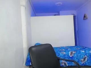 Offline xavier_bryant on Flirt4Free