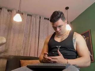 Offline yake_tyler on Flirt4Free