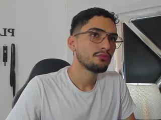 Offline yoggi_aron on Flirt4Free