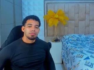 Freechat zaiden_klein on Flirt4Free