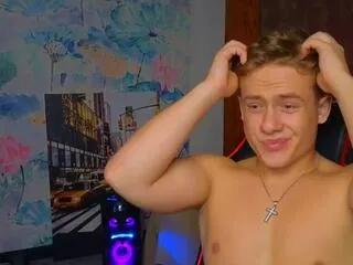 Offline zeke_carter on Flirt4Free
