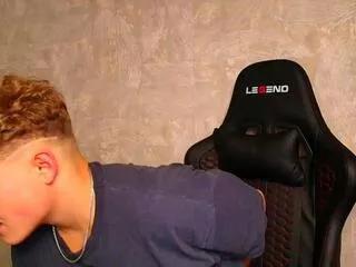 Offline zeke_carter on Flirt4Free