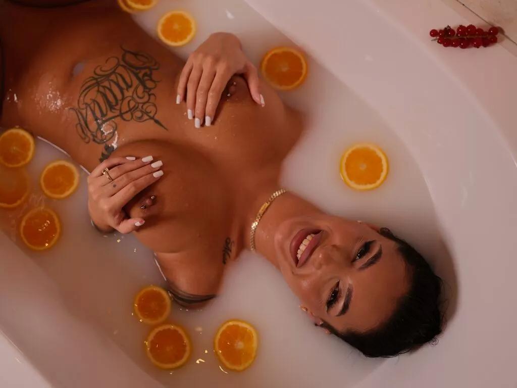 AishaaDevoe on LiveJasmin