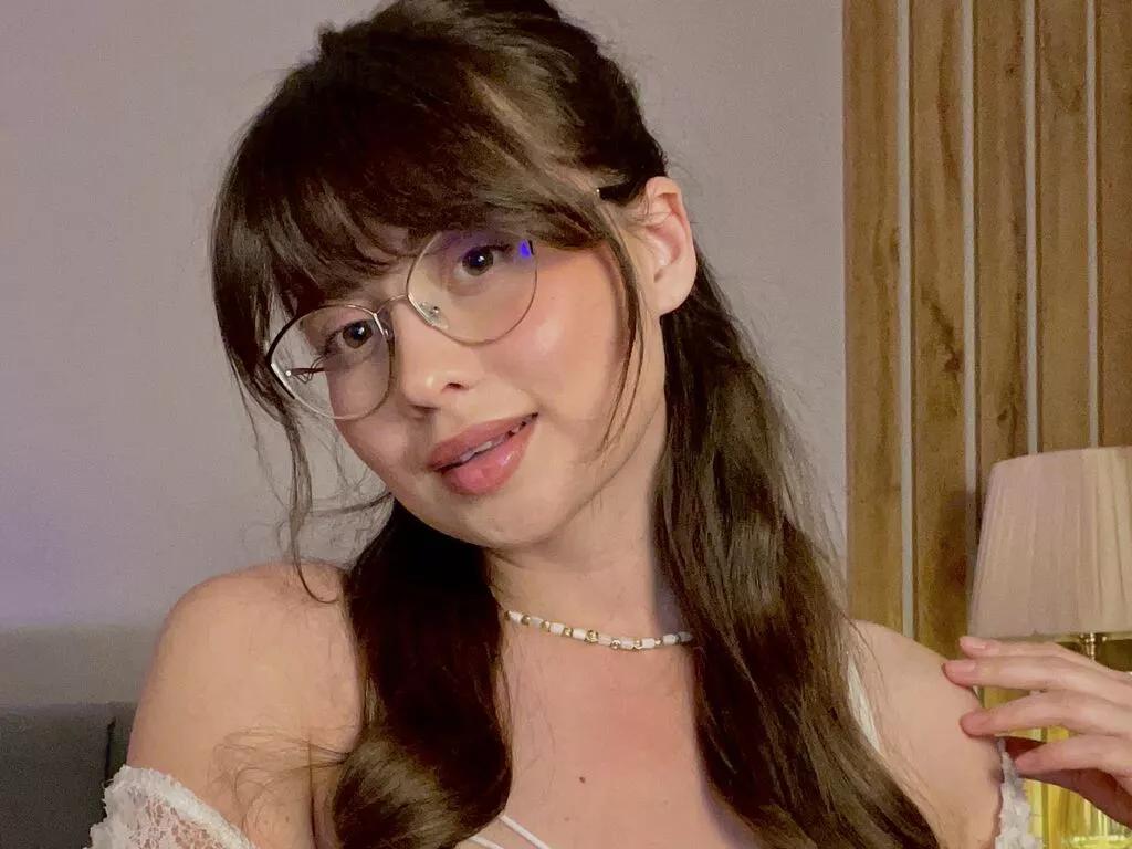 Offline AitanaMagic on LiveJasmin